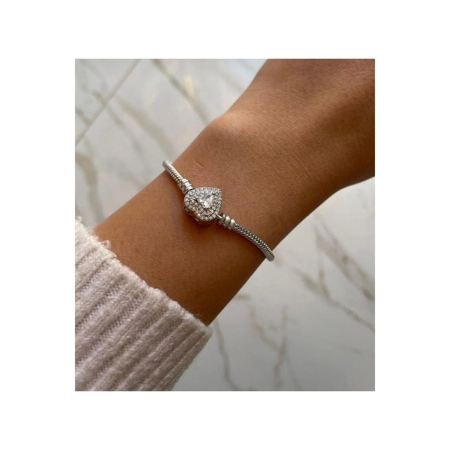 Zirkon Taşlı Kalp Modeli Pando.ra Moments Bileklik