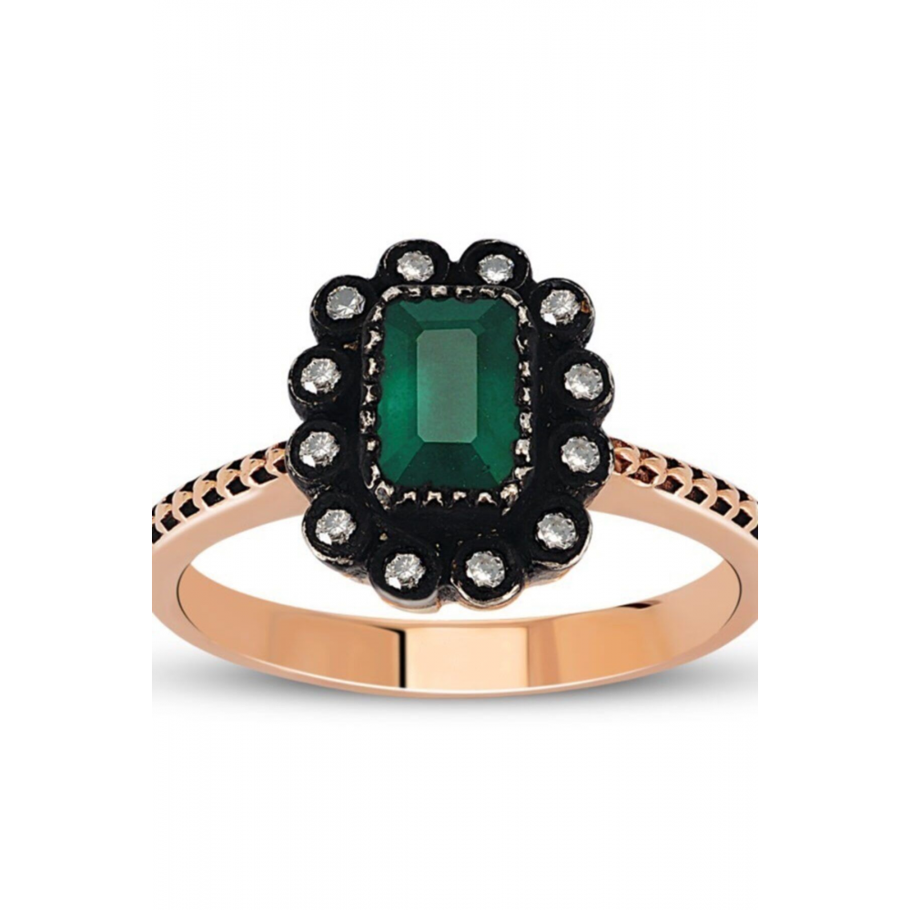 Zümrüt Ve Elmas Taşlı Altın Yüzük