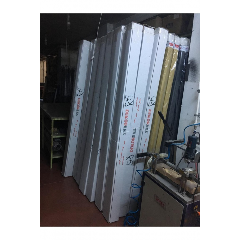 Beyaz Düz Renkli Akordeon Kapı 72x200cm