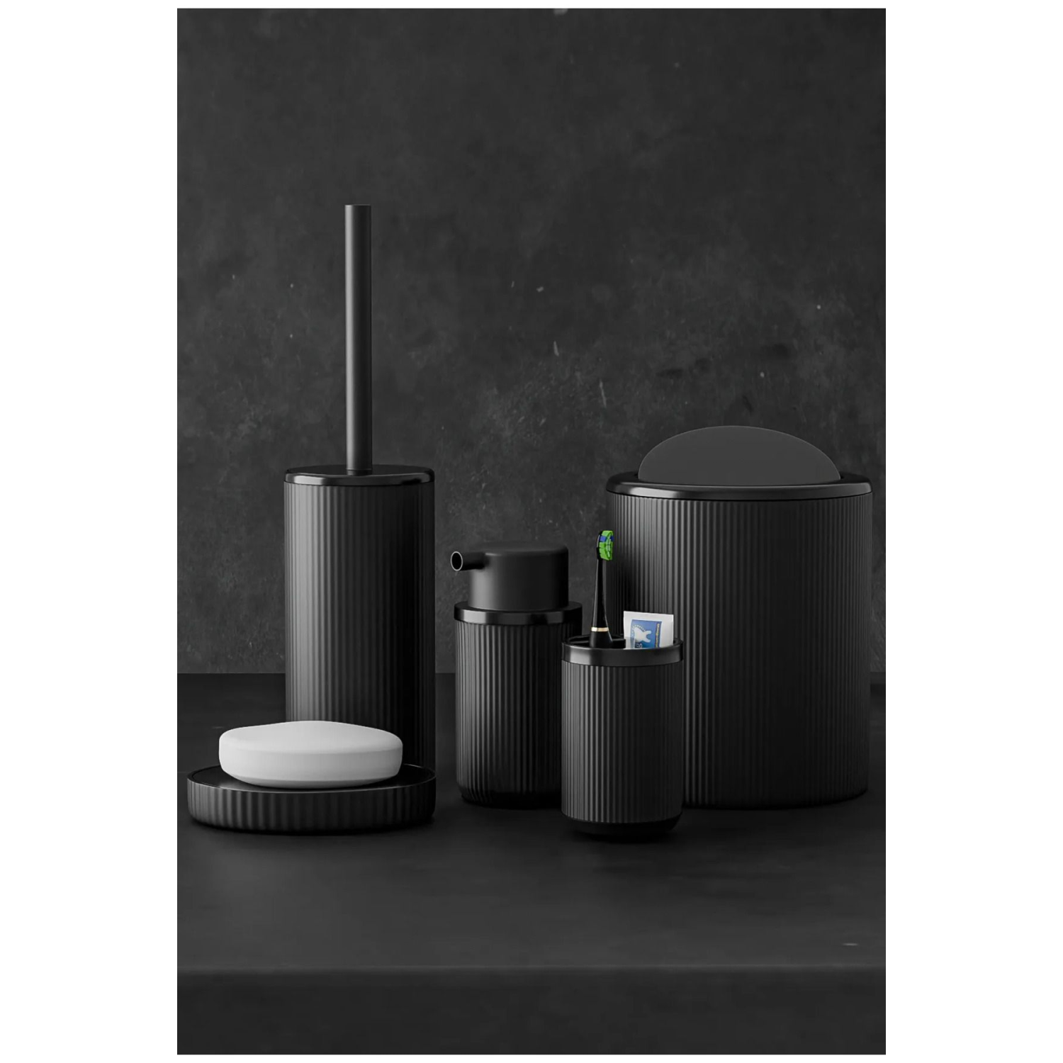 5 Parça Black & Black Banyo Seti Çöp Kovası Diş Fırçalık Sabunluk Fırçalık Seti