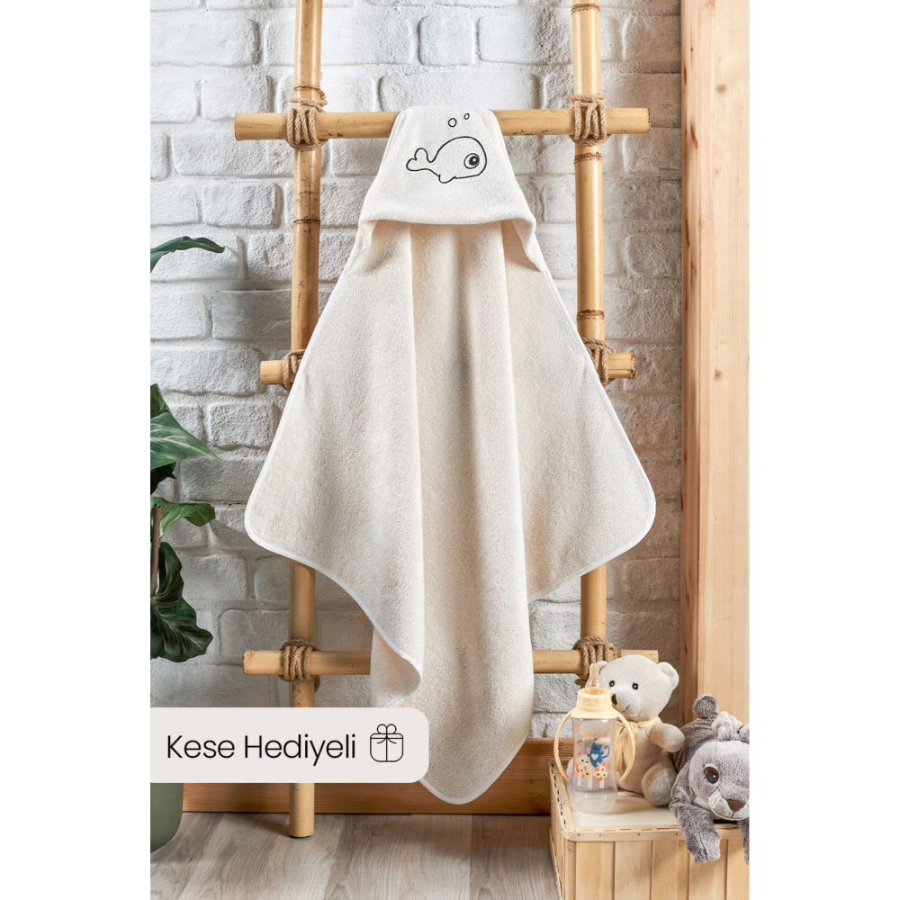 Bambu Balık Nakışlı Bebek Havlu Kundak Ve Kese Seti