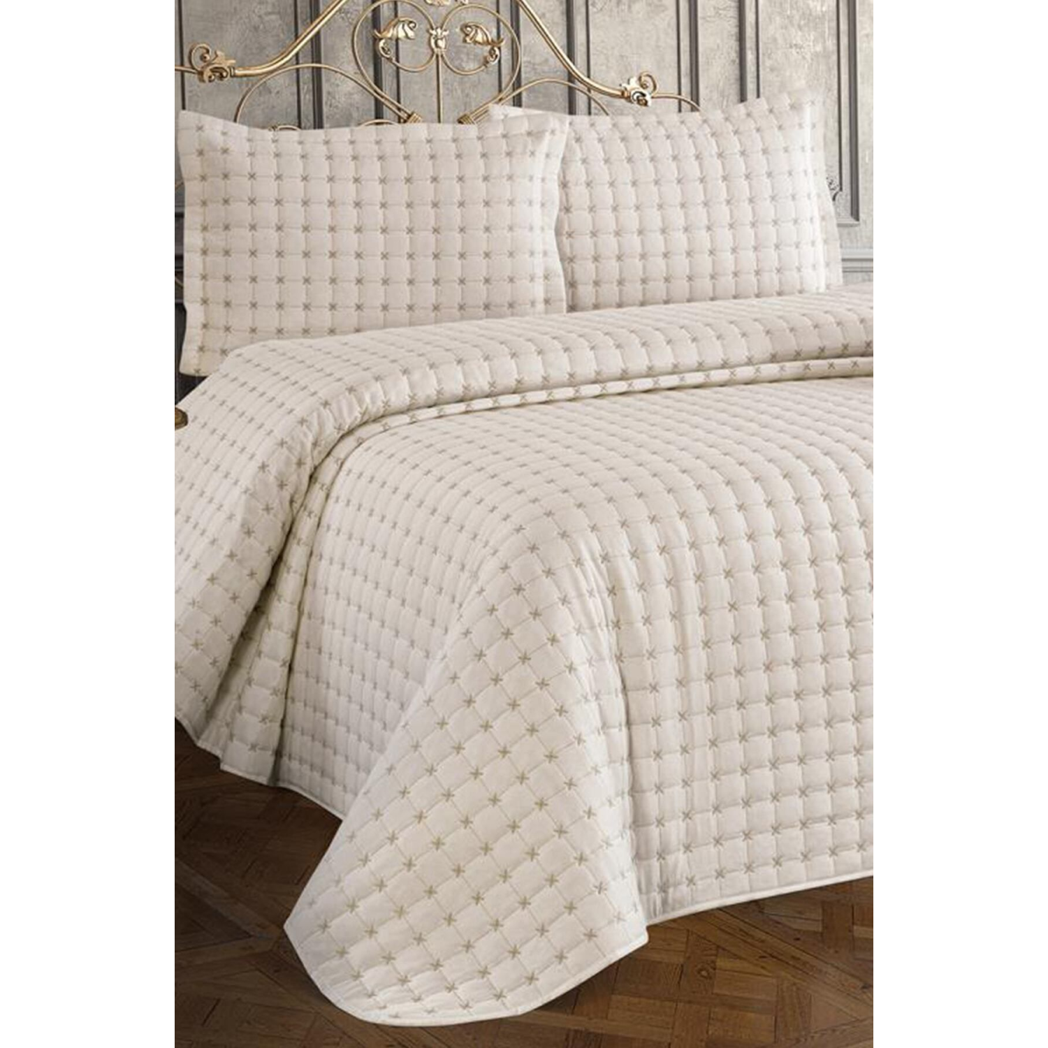 Yıldız Çift Kişilik Kapitoneli Yatak Örtüsü Krem