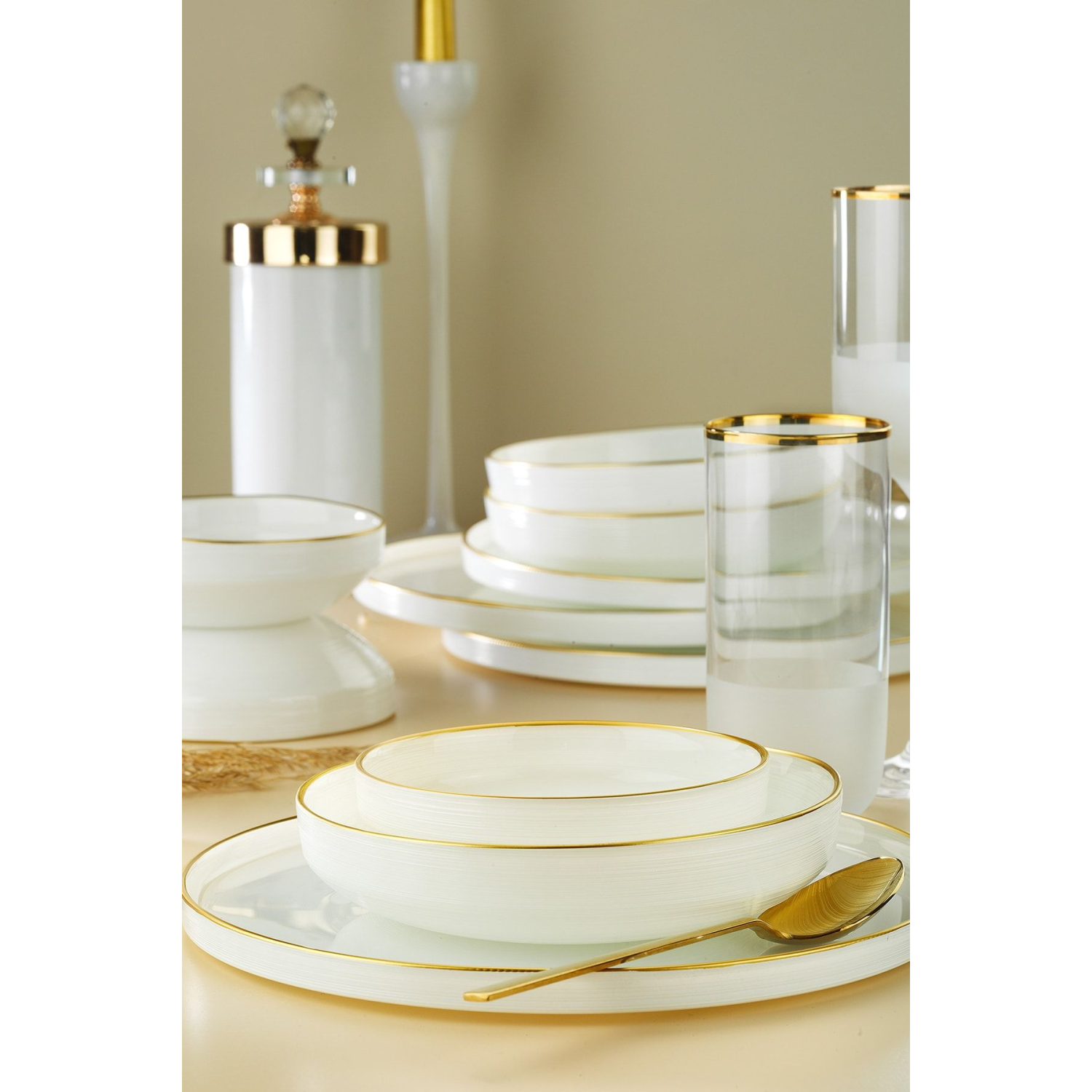 Beyaz Gold Fileli 18 Parça Yemek Takımı