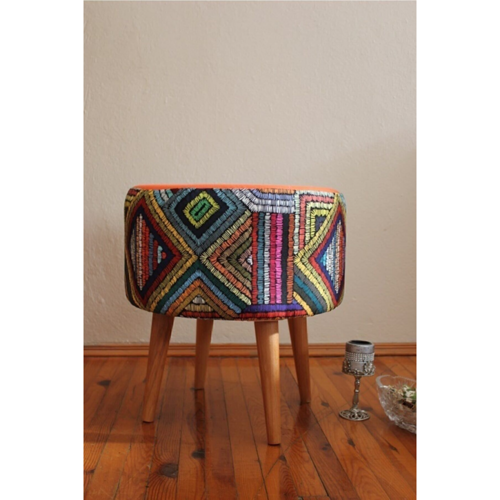 Retro Gürgen Ahşap Ayaklı Dekoratif Etnik Üst Kiremit Desenli Silindir Puf Bench