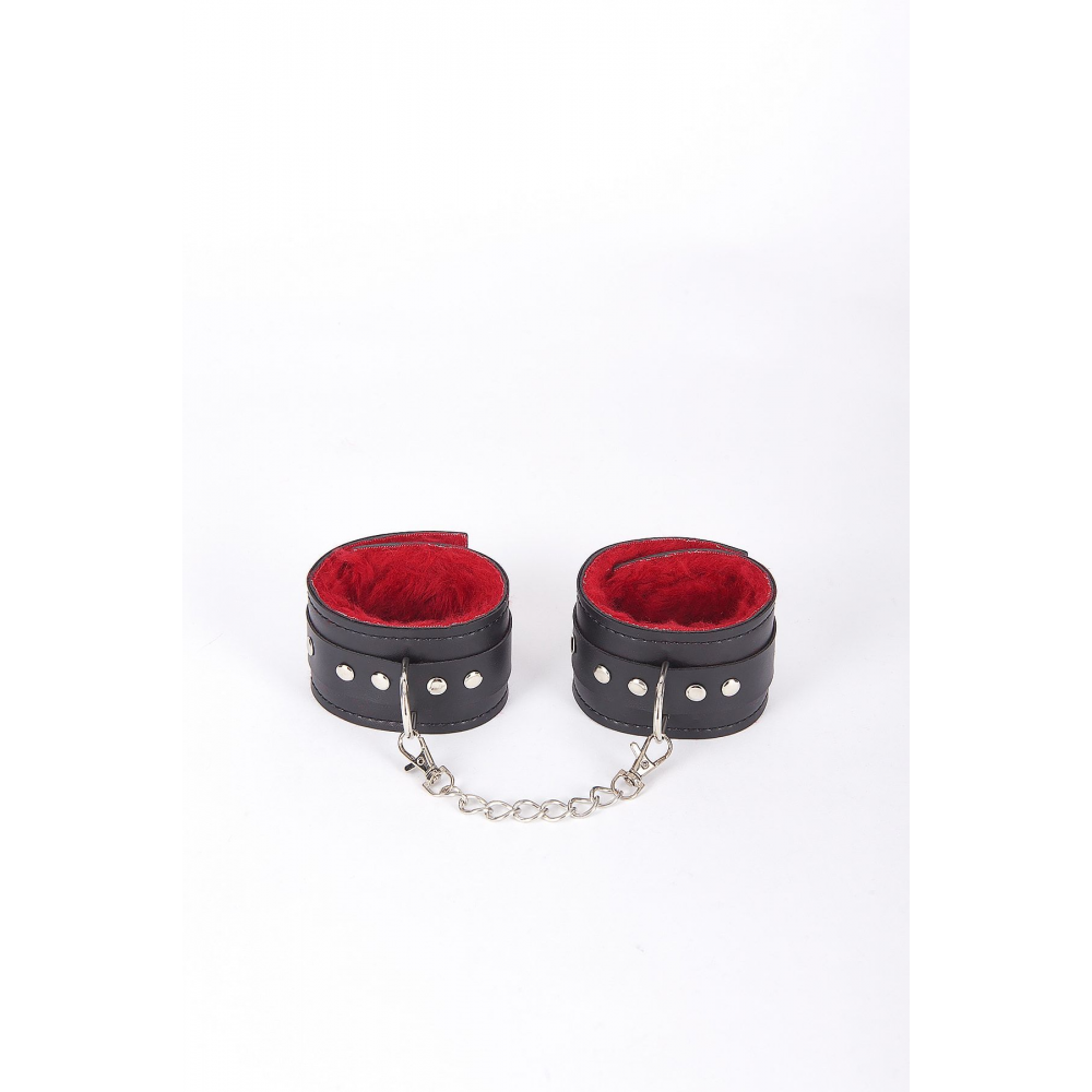 Siyah Kırmızı Fantazi Kelepçe Kırbaç Seti  7'li