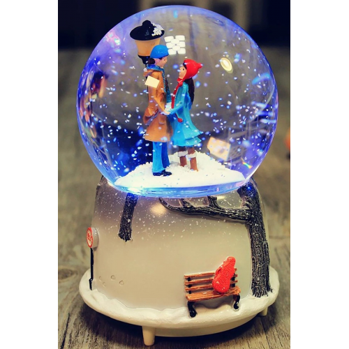 Sevgili Aşıklar Temalı Kar Küresi Müzikli Işıklı Sevgiliye Hediye