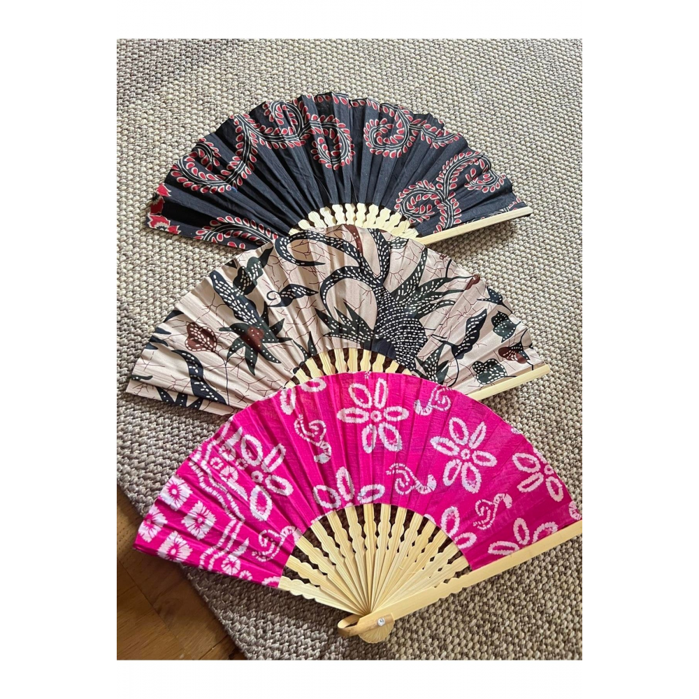 Endonezya Batik Kumaş El Yapımı Ahşap Yelpaze -büyük Boy 27 Cm (1 ADET)