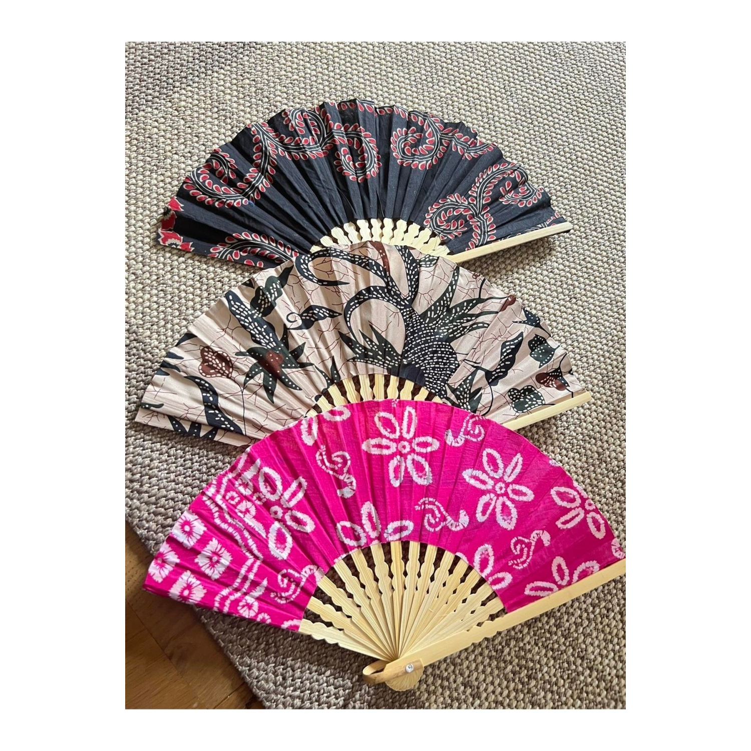 Endonezya Batik Kumaş El Yapımı Ahşap Yelpaze -büyük Boy 27 Cm (1 ADET)