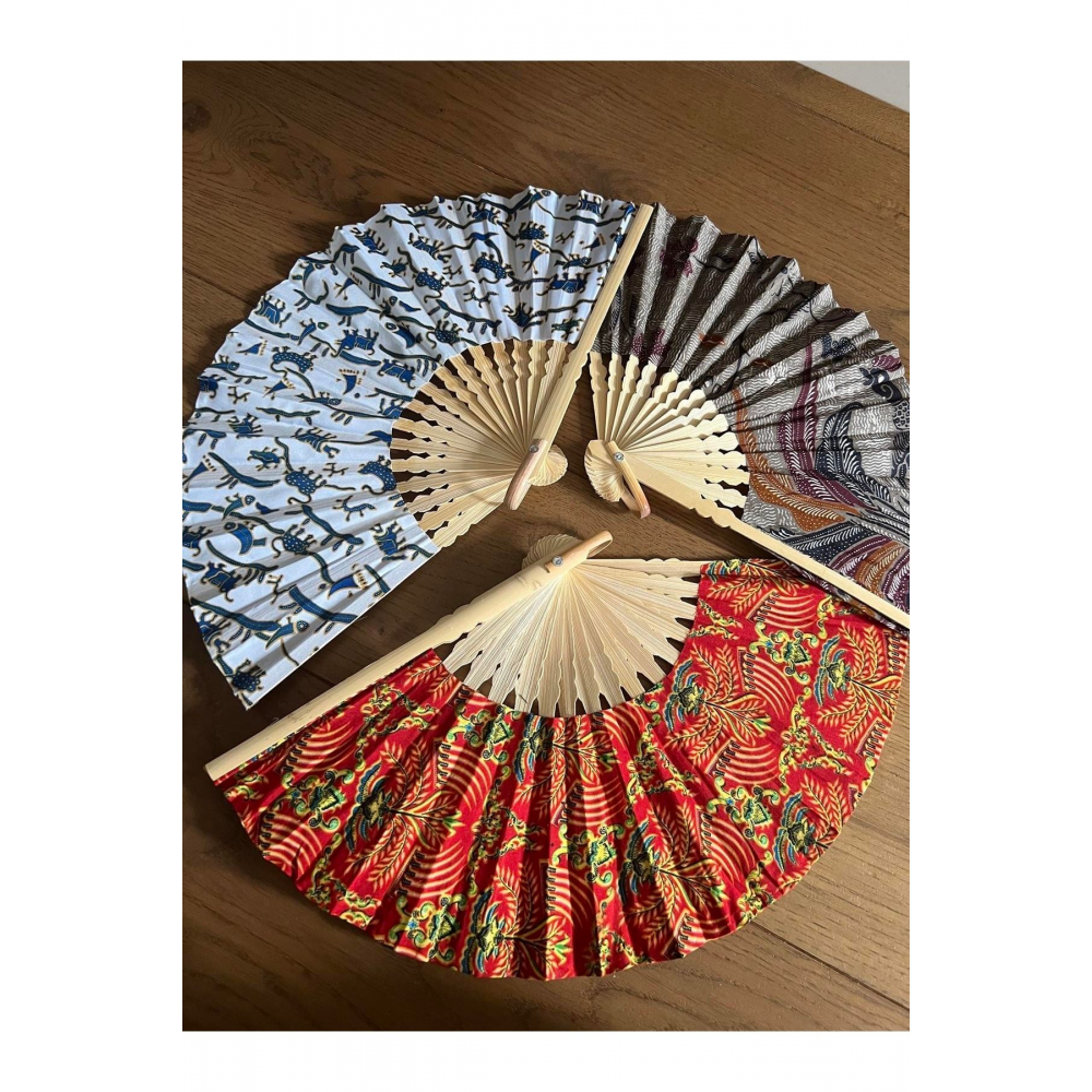 Endonezya Batik Kumaş El Yapımı Ahşap Yelpaze -büyük Boy 27 Cm (1 ADET)