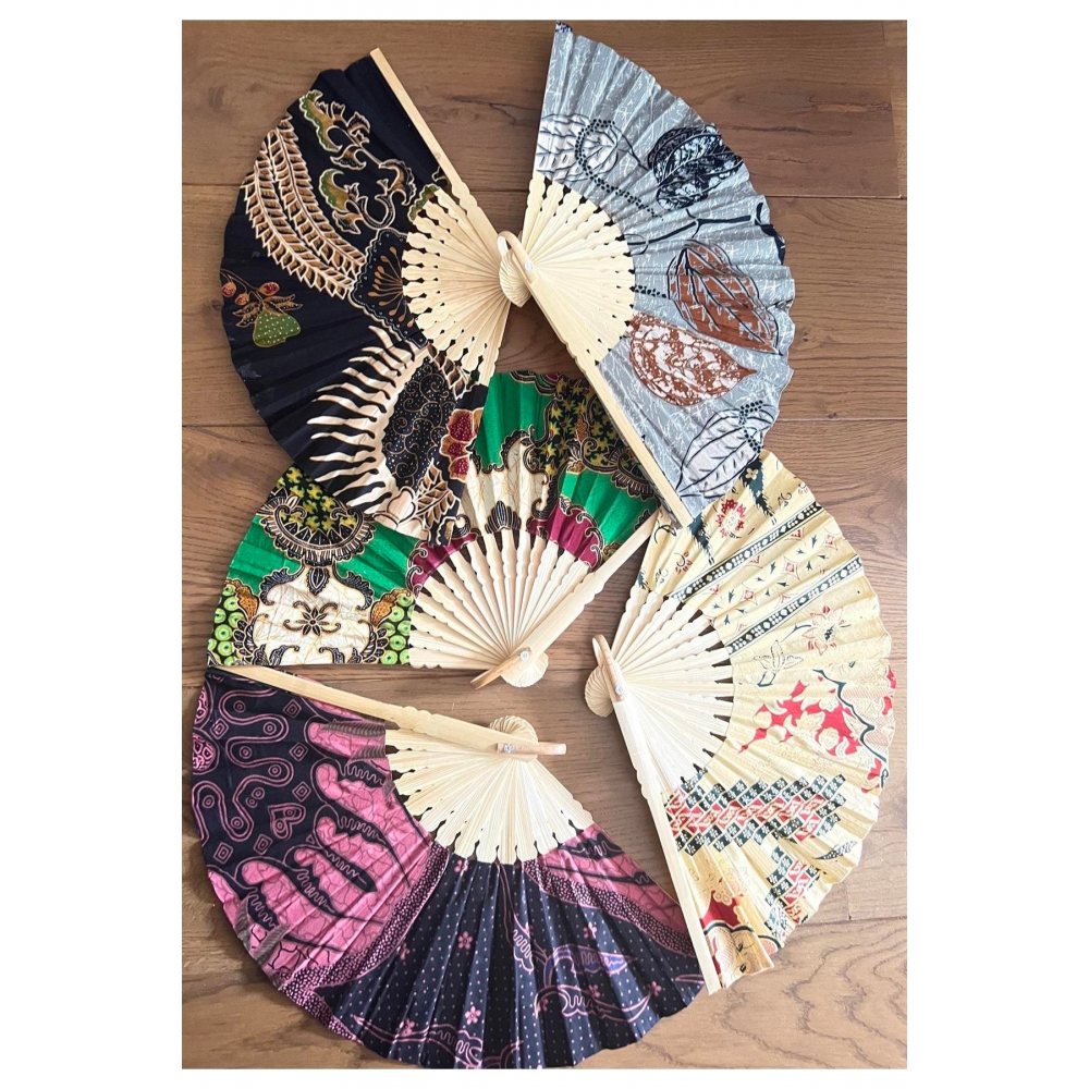 Endonezya Batik Kumaş El Yapımı Ahşap Yelpaze -büyük Boy 27 Cm (1 ADET)