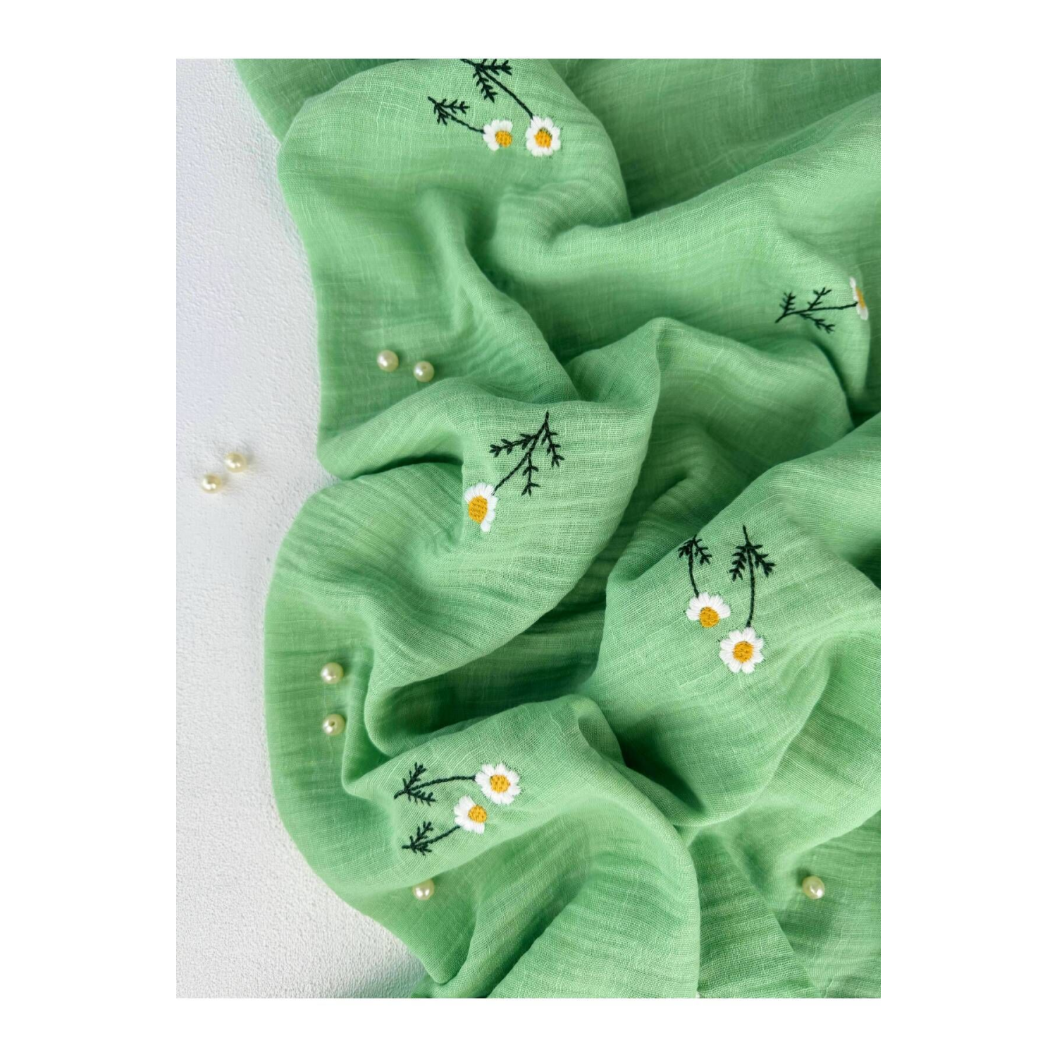 Papatya Nakışlı Eni 140cm Çift Katlı Müslin Kumaş