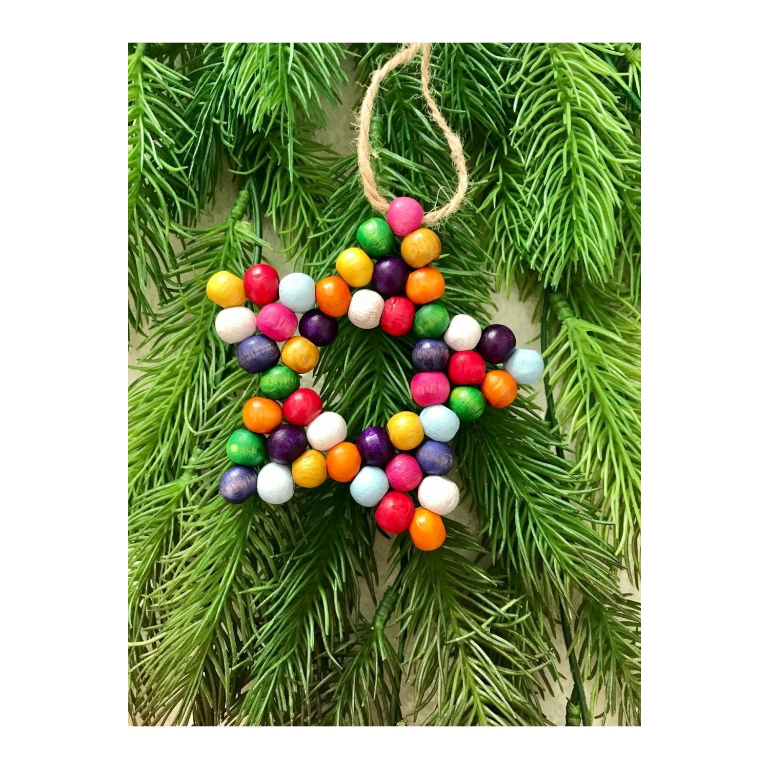 3 Adet Doğal Ahşap Boncuklu Renkli Yıldız Yılbaşı Ağaç Süsü