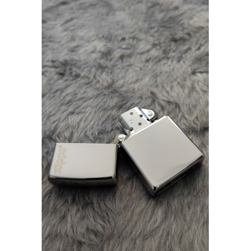 Çakmak Zippo Logo 250-031625