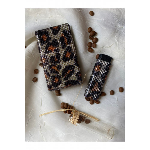 KAHVE LEOPAR SLENDER MODEL TAŞLI SİGARA KUTUSU VE ÇAKMAK