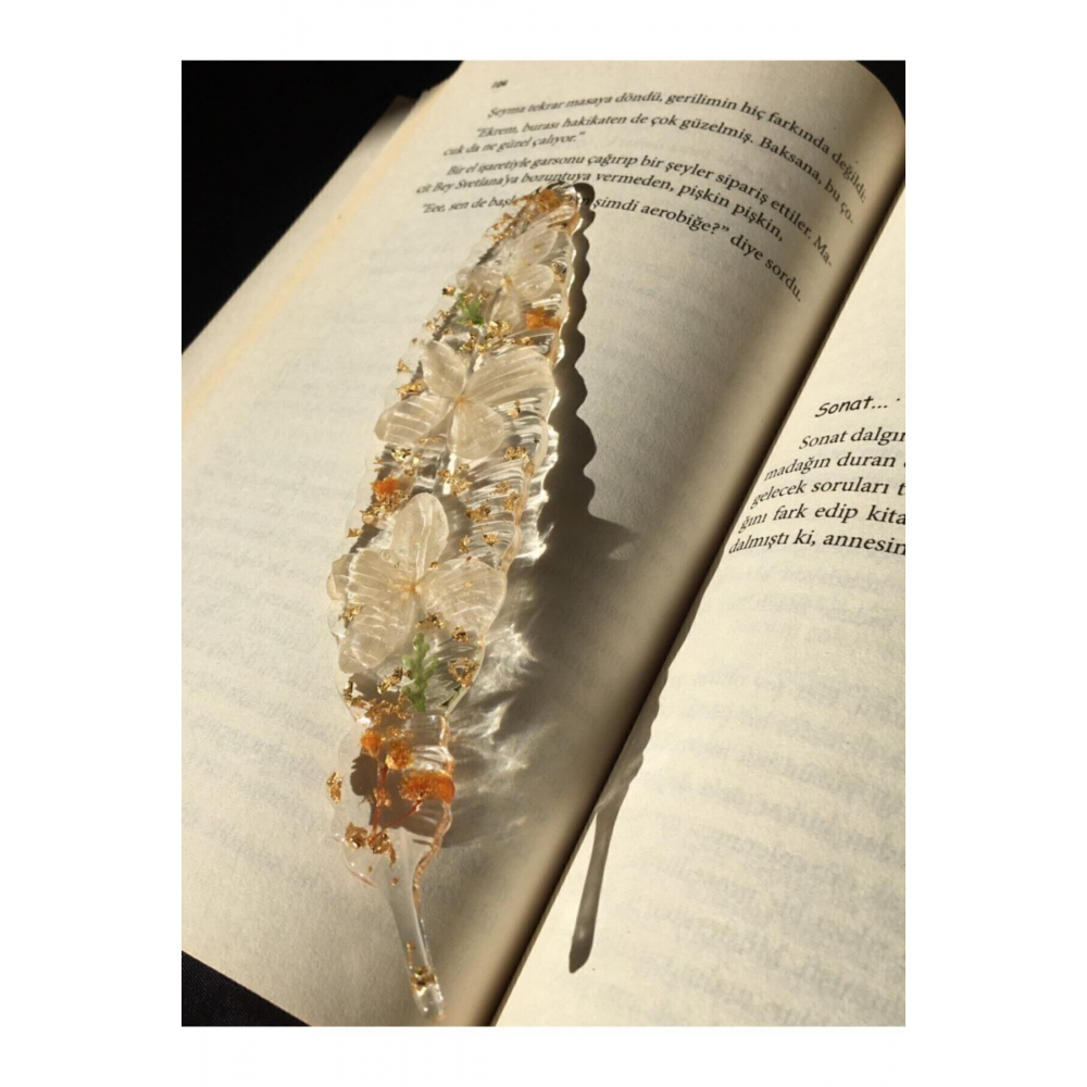 Epoksi Reçine Çiçekli Kitap Ayracı