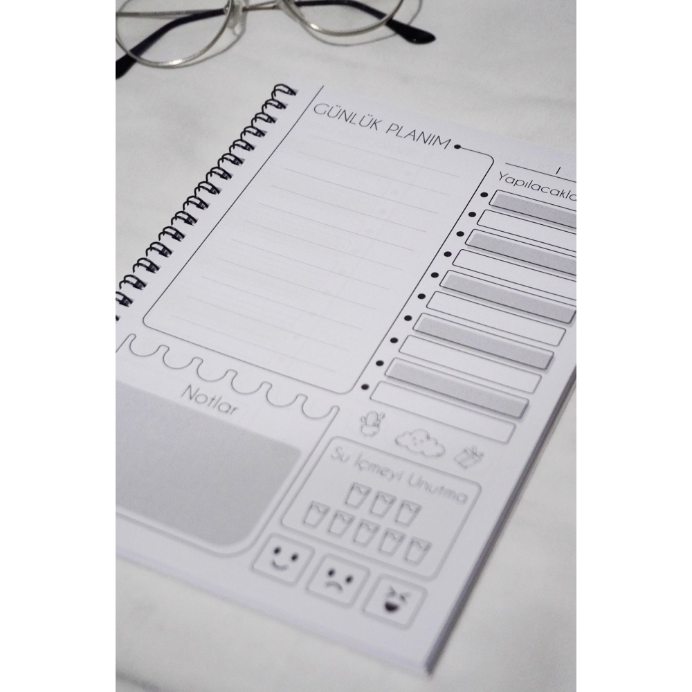 Pembe Kalp Desen Günlük Planlayıcı - 90 Sayfa - Tarihsiz Ajanda (A5) Planlama Defteri