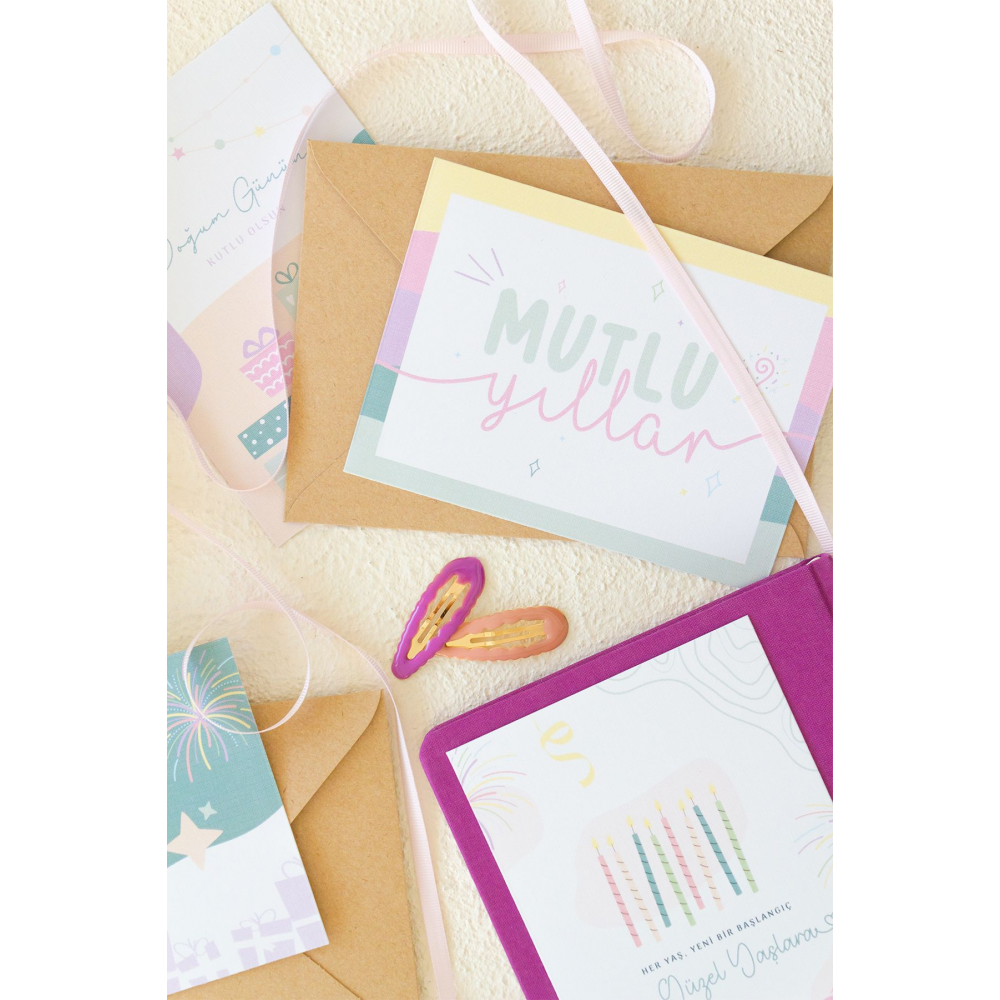 Doğum Günü Hediye Tebrik Kartı Seti - 4 Kraft Zarf + 4 Kart