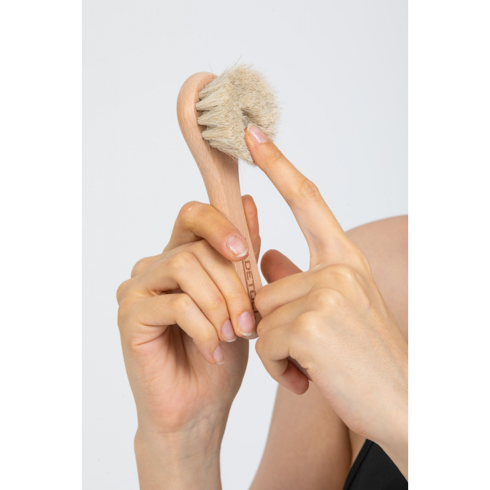 %100 Doğal At Kılı Yüz Fırçası (SAKLAMA KESESİ HEDİYELİ)