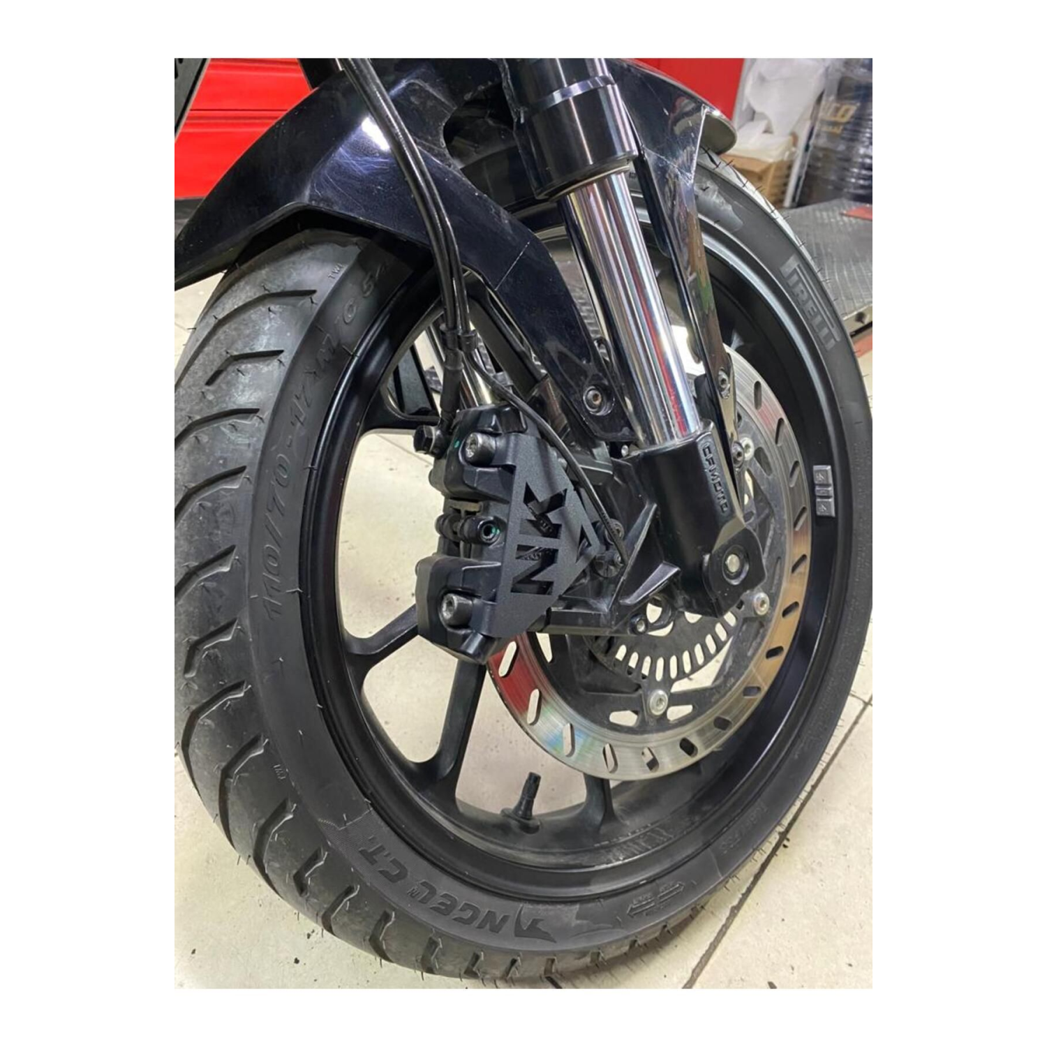 CF MOTO 250 NK KALİPER KORUMA DEMİRİ NK 250 KALİPER MUHAFA CFMOTO 250NK KALİPER KORUMA SİYAH