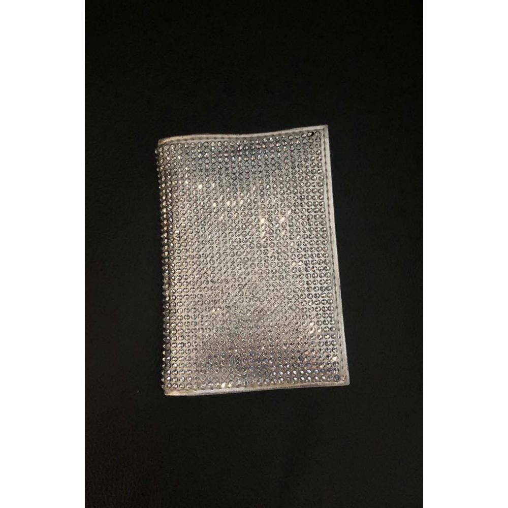 Gümüş Taşlı Parlak Ruhsat Kılıfı