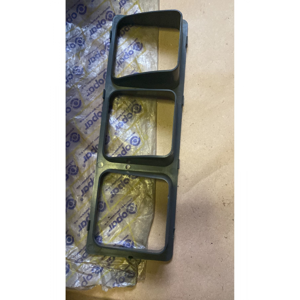 TOFAŞ DOĞAN KARTAL ŞAHİN KİLOMETRE GÖSTERGE ÇERCEVESİ 9800066