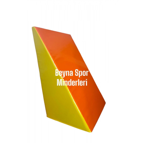 Üçgen Minder 60*60*100 Cm