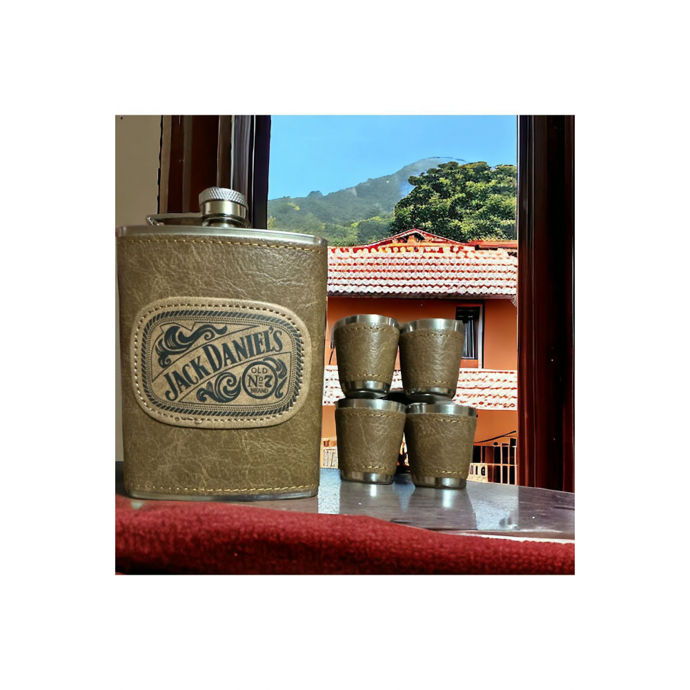 Çelik Kamp Matarası Yıldönümü Sevgiliye Hediye Deri Kaplamalı Shot Bardak Içki Viski Outdoor Ürünler