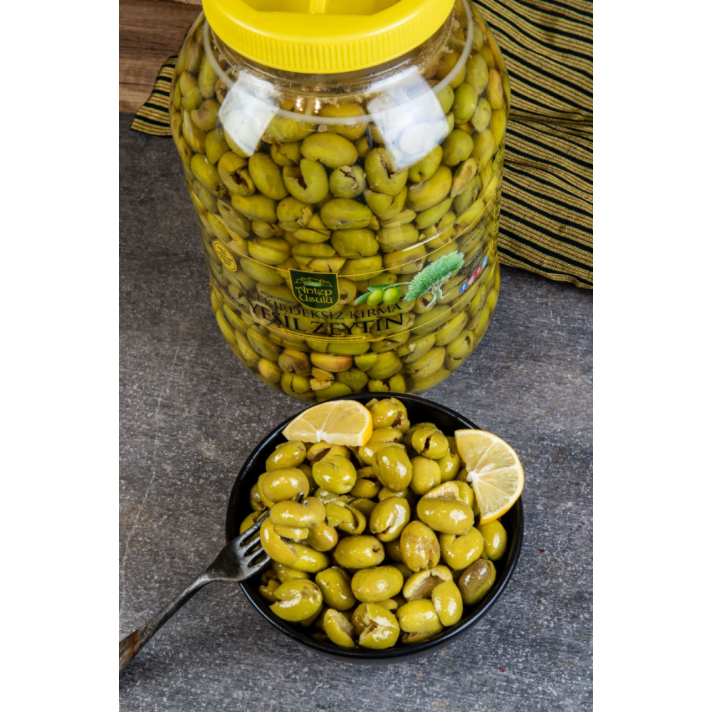 Nizip Kırma Çekirdeksiz Yeşil Zeytin 4500 Cc Bidon