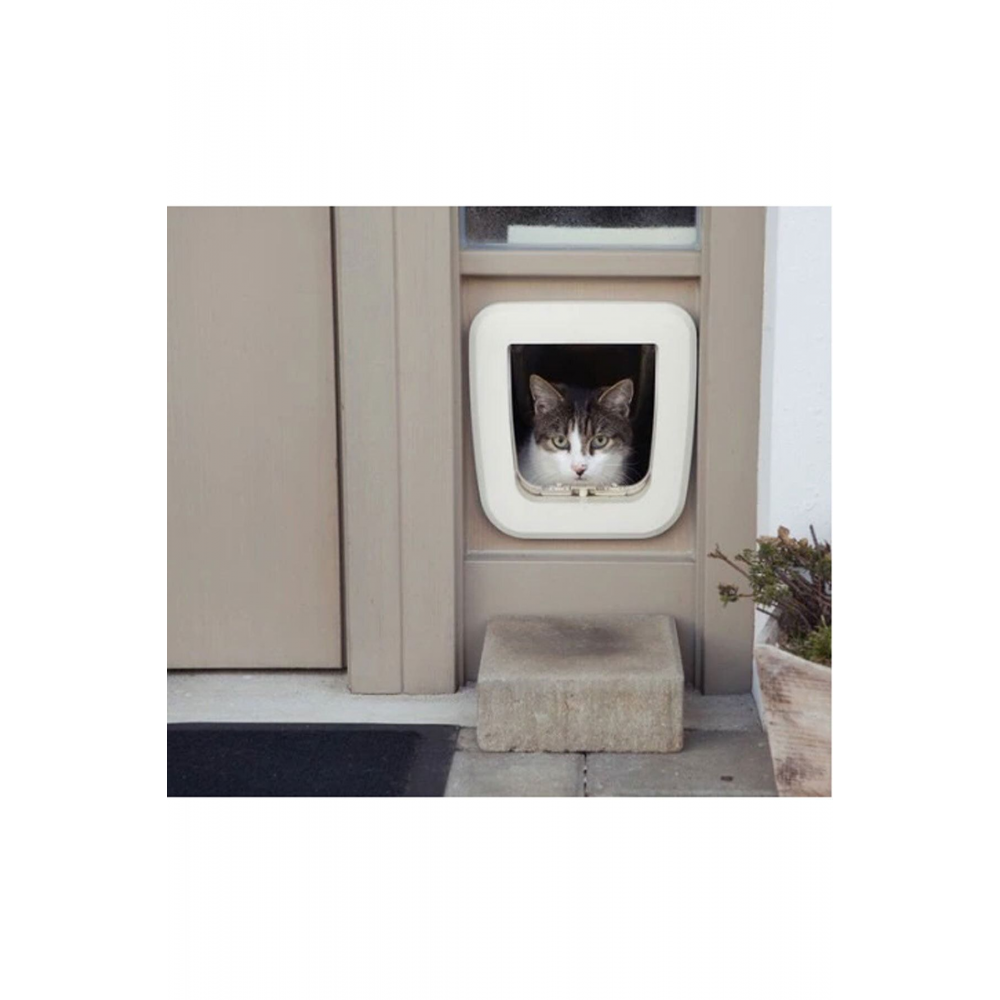 Fiesta Kedi Kapısı (CAM VE PVC YÜZEYLERE UYGUN) 4 Yönlü Kilitli